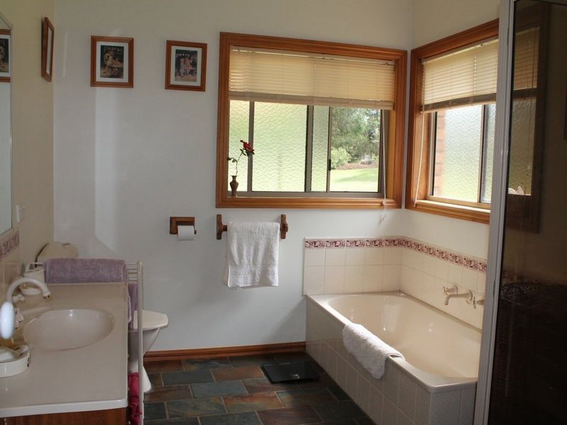 46 Newton Court, Nicholson VIC 3882