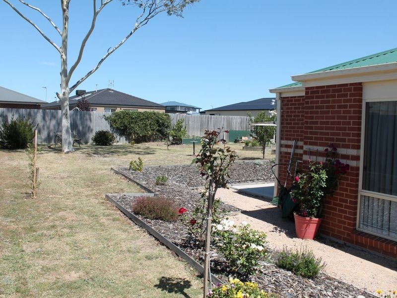 9 Glendon Drive (Eastwood), Bairnsdale VIC 3875