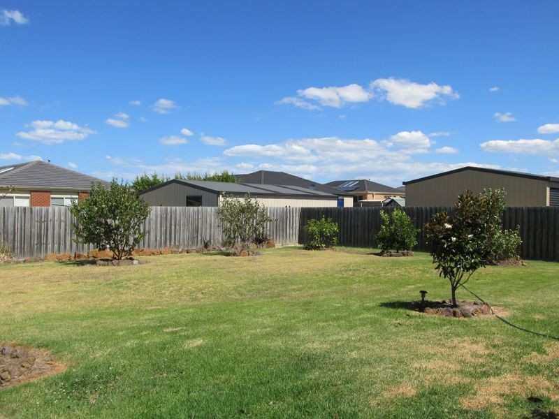 56 Gatehouse Drv, Bairnsdale VIC 3875