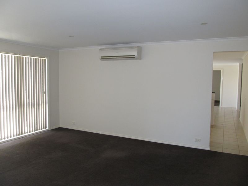 56 Gatehouse Drv, Bairnsdale VIC 3875