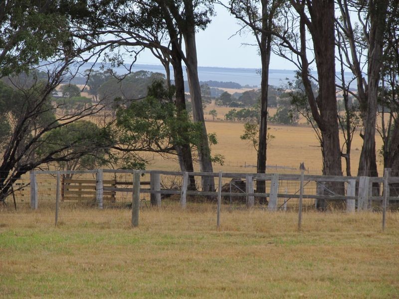 2/215 Stephensons Road, Nicholson VIC 3882