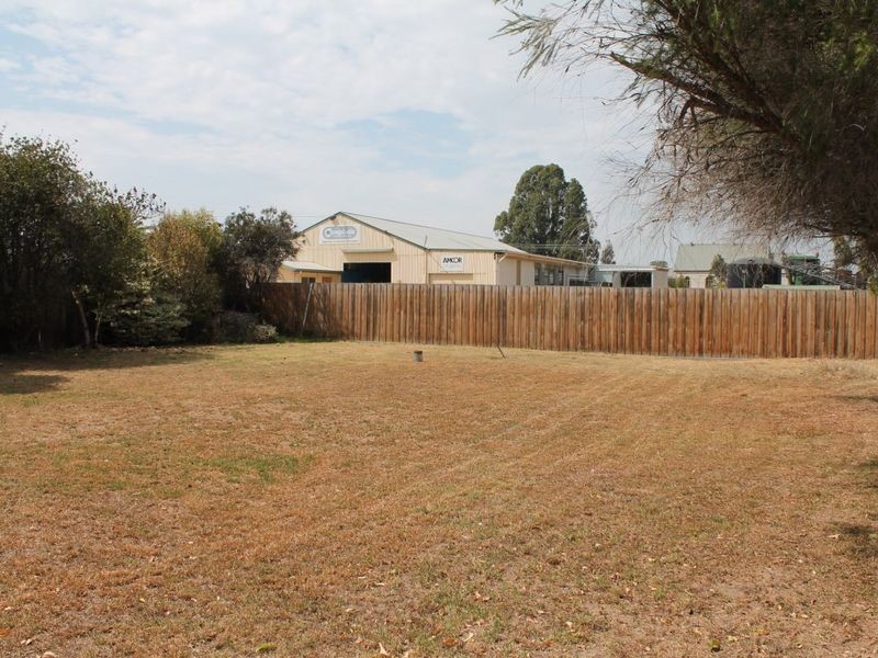 147-149 Main Rd, Lindenow VIC 3865
