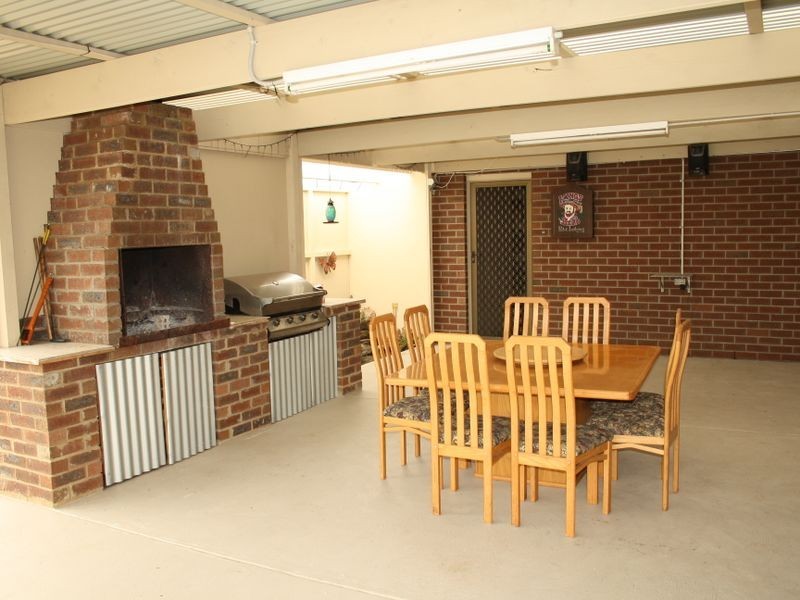 10 Kooralbyn Court Eastwood, Bairnsdale VIC 3875