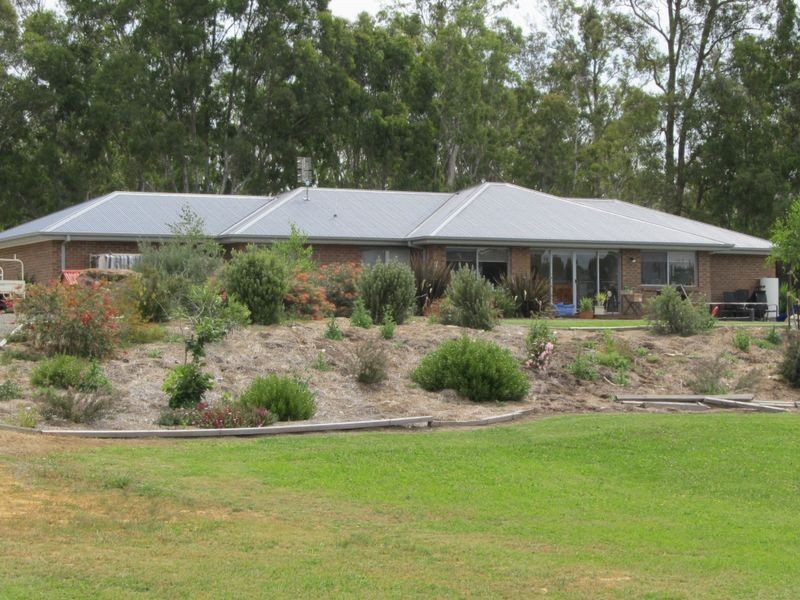 11 School Road, Sarsfield VIC 3875