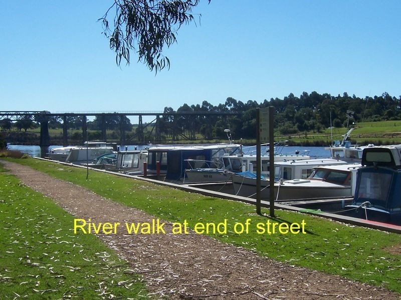 28 Nicholson – Sarsfield Rd, Nicholson VIC 3882