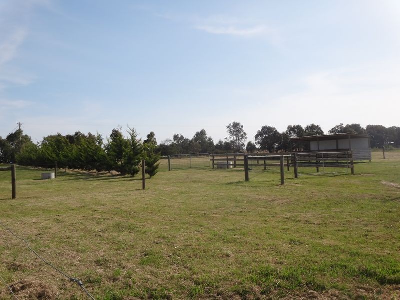 445 Races Lane Hillside, Bairnsdale VIC 3875