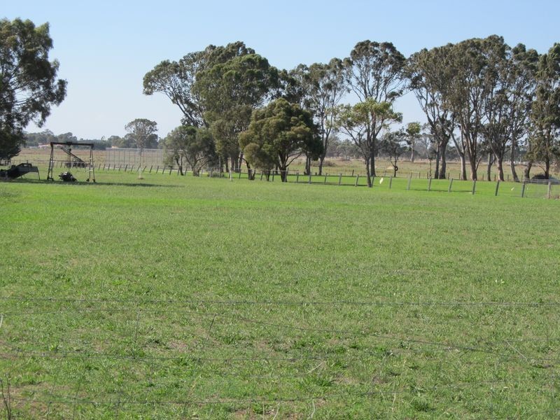 124 Great Alpine Road, Bairnsdale VIC 3875