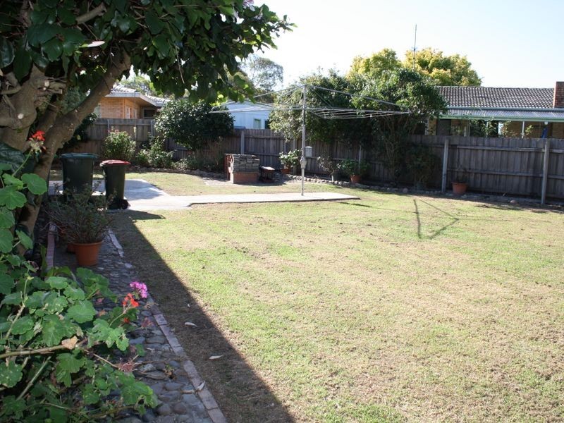 3 Calvert, Bairnsdale VIC 3875