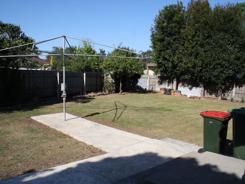 3 Calvert, Bairnsdale VIC 3875