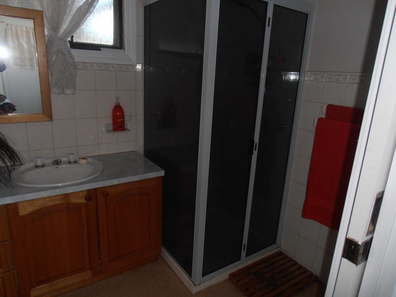 13 Ross Street, Bairnsdale VIC 3875