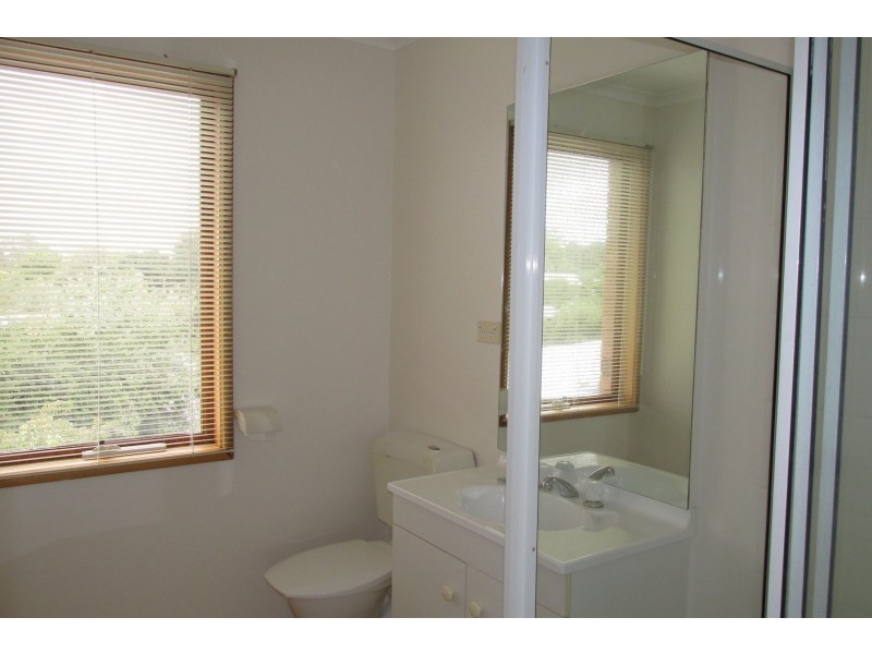 6 Hugh Court, Bairnsdale VIC 3875