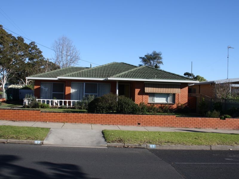 62 Mckean Street, Bairnsdale VIC 3875