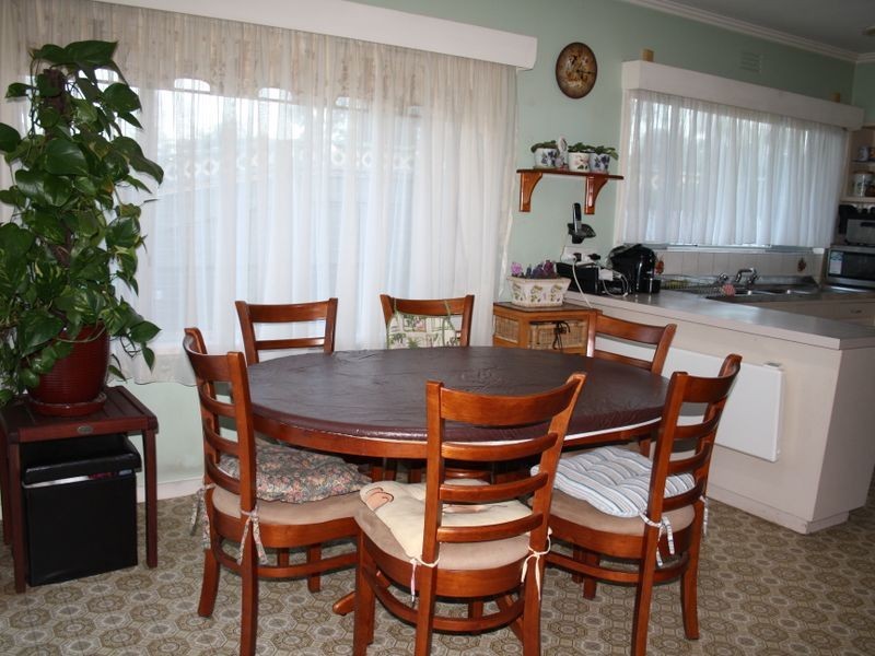 62 Mckean Street, Bairnsdale VIC 3875