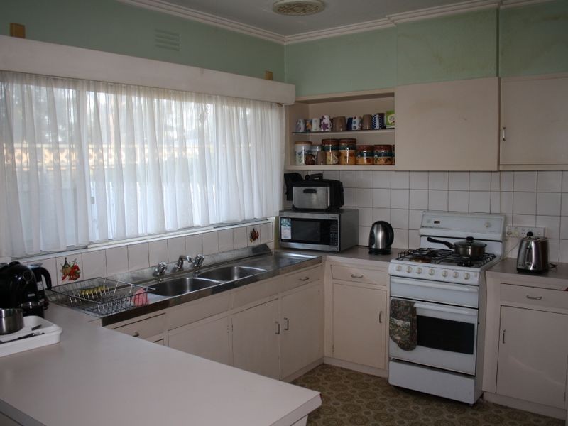 62 Mckean Street, Bairnsdale VIC 3875