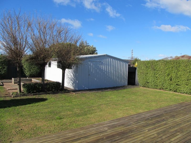 17 Dawson Street, Bairnsdale VIC 3875