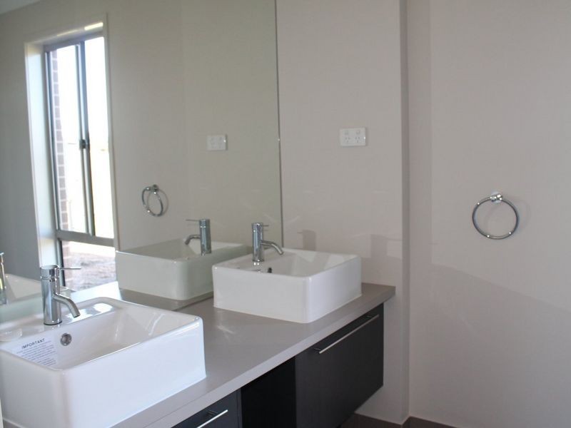 11 The Billabong, Bairnsdale VIC 3875