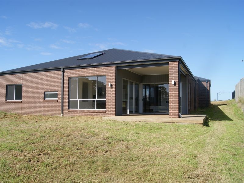 24 Flinns Road, Bairnsdale VIC 3875