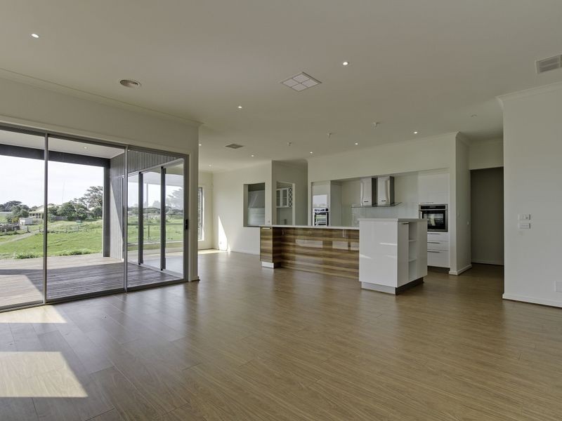 24 Flinns Road, Bairnsdale VIC 3875
