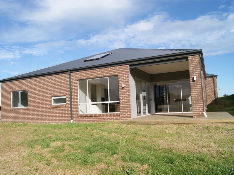 24 Flinns Road, Bairnsdale VIC 3875