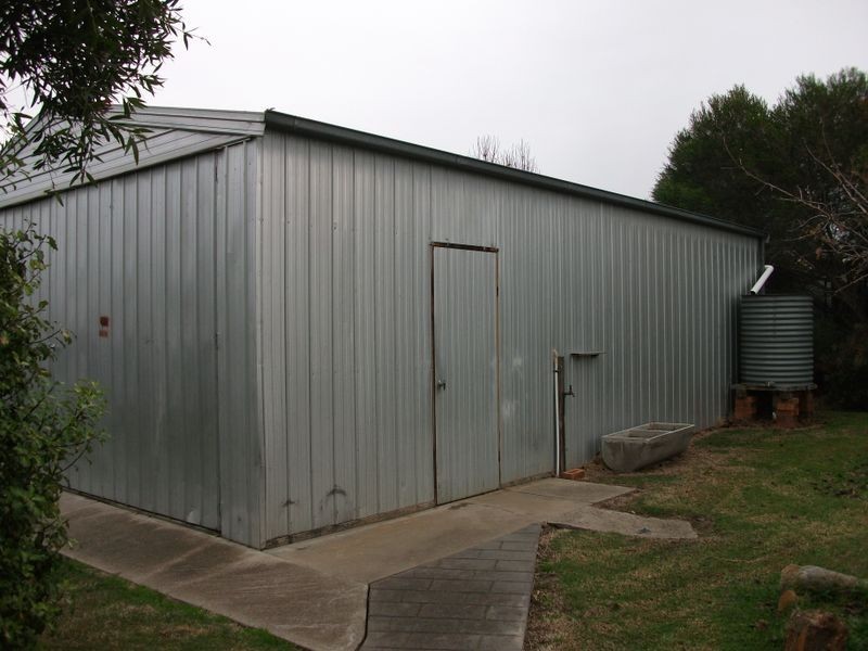 15 Woodward Street, Wy Yung VIC 3875