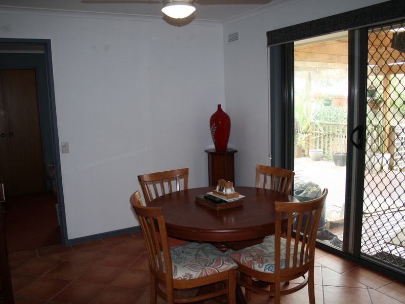 14 Woodward Street, Wy Yung VIC 3875