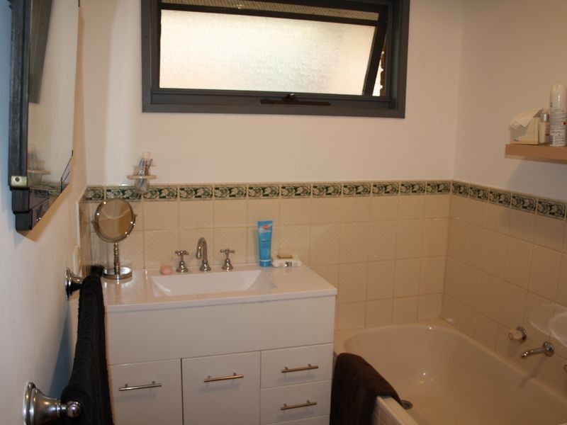 14 Woodward Street, Wy Yung VIC 3875