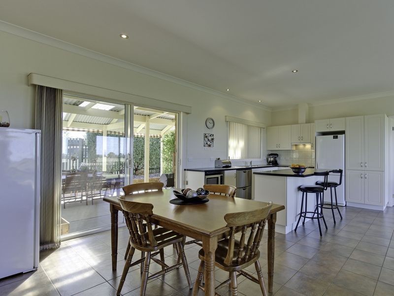 160 Phillips Lane, Lucknow VIC 3875