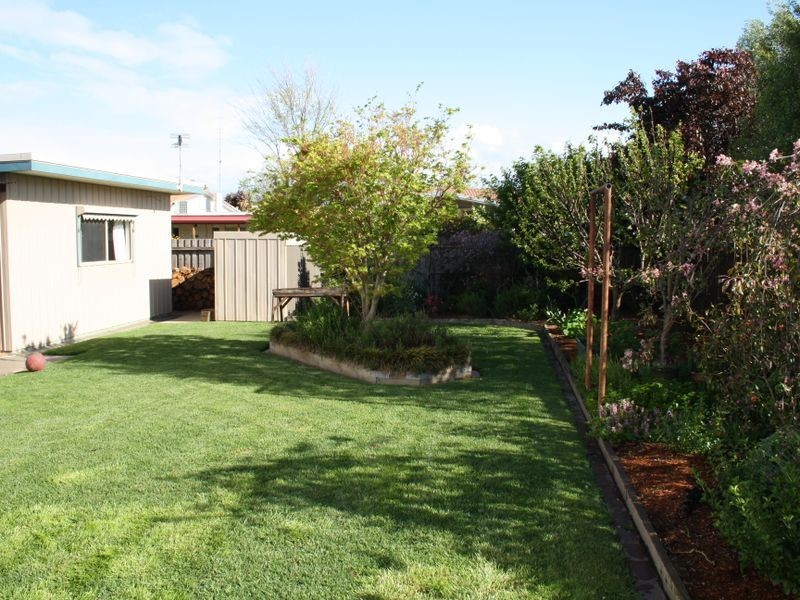 39 Anderson Street, Bairnsdale VIC 3875