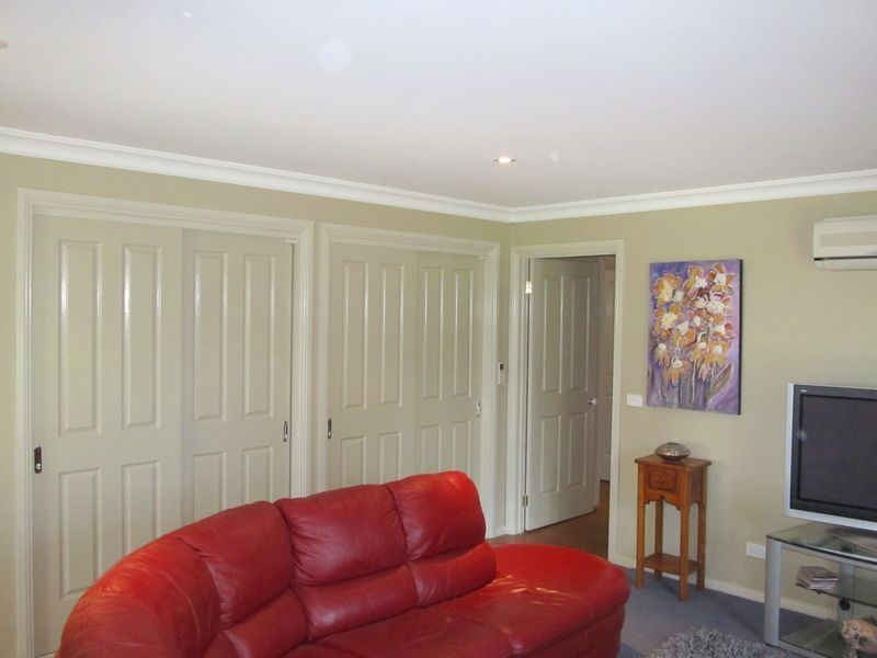 7 Suding Close, Wy Yung VIC 3875