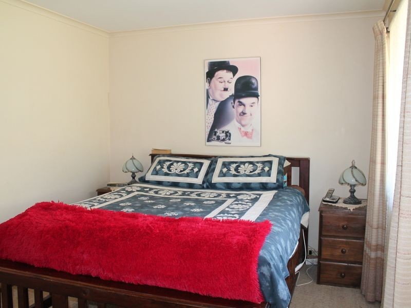 12 Dwyer Street, Wy Yung VIC 3875