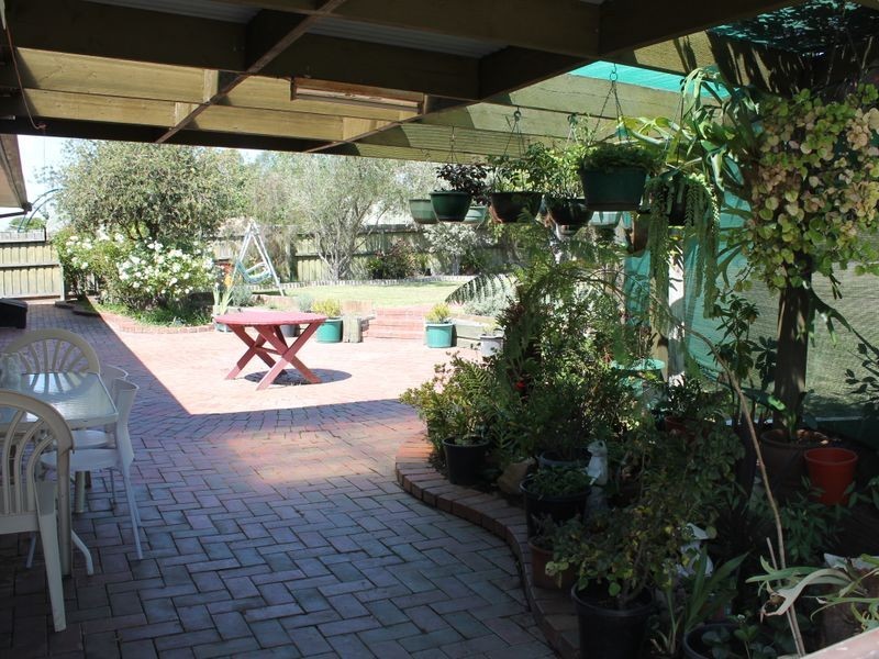 12 Dwyer Street, Wy Yung VIC 3875
