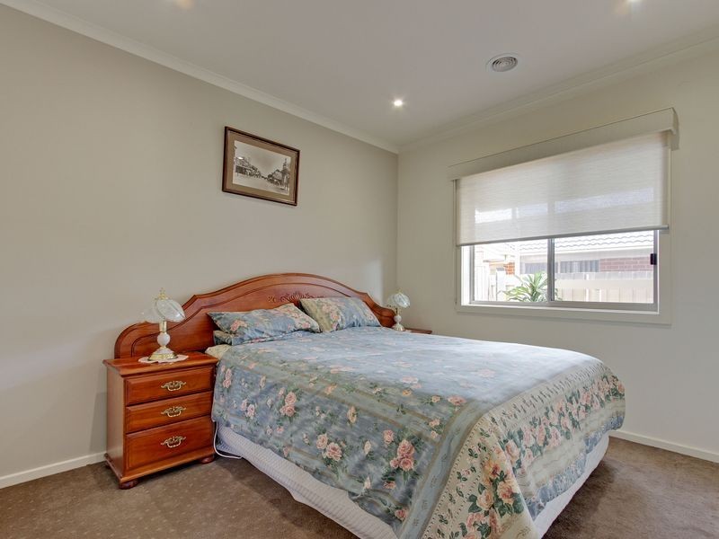 13 Fison Avenue, Bairnsdale VIC 3875