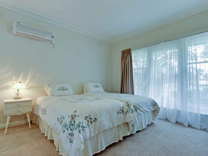 2 Dean Street, Bairnsdale VIC 3875