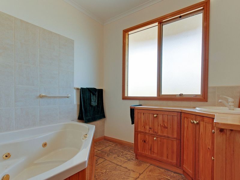 340 Nicholson-Sarsfield Road, Nicholson VIC 3882