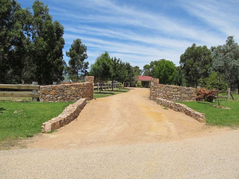 39 Amberly Drive, Nicholson VIC 3882