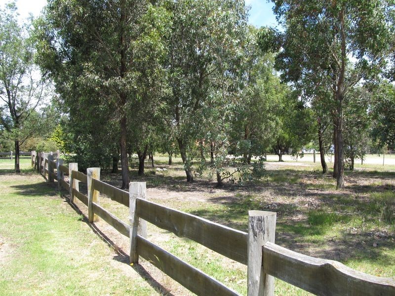 39 Amberly Drive, Nicholson VIC 3882