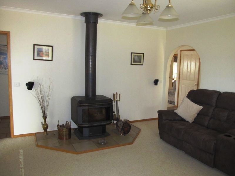39 Amberly Drive, Nicholson VIC 3882