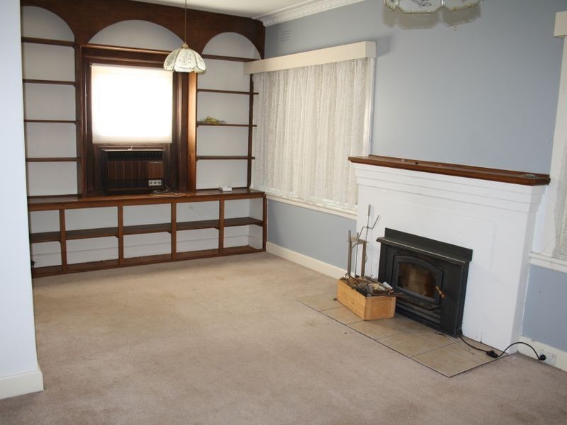 82 Wallace Street, Bairnsdale VIC 3875