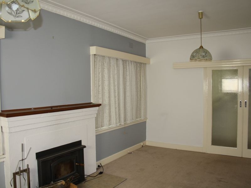 82 Wallace Street, Bairnsdale VIC 3875