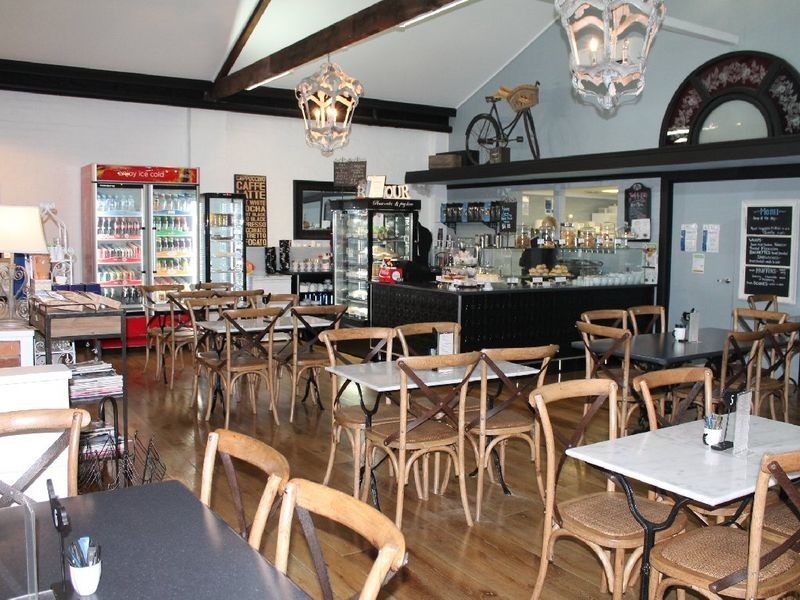 298-300 Main Street, Bairnsdale VIC 3875