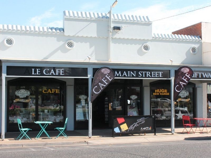 298-300 Main Street, Bairnsdale VIC 3875
