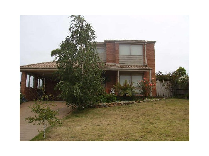 6 Hugh Court, Bairnsdale VIC 3875