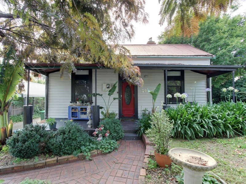 29 McEacharn Street, Bairnsdale VIC 3875