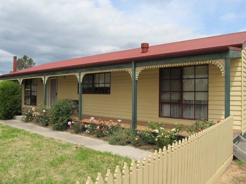 45 Hoyt Street, Lindenow VIC 3865
