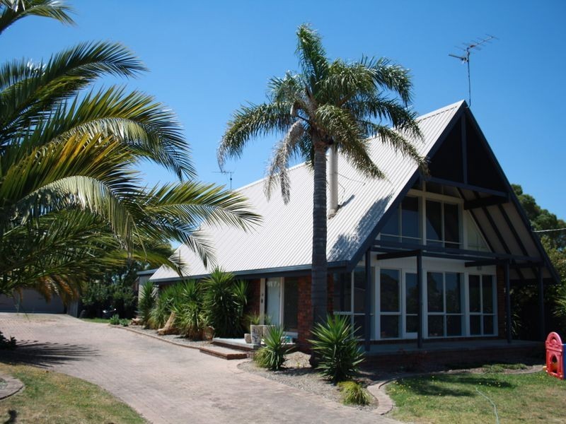 50 Woodward Street, Wy Yung VIC 3875