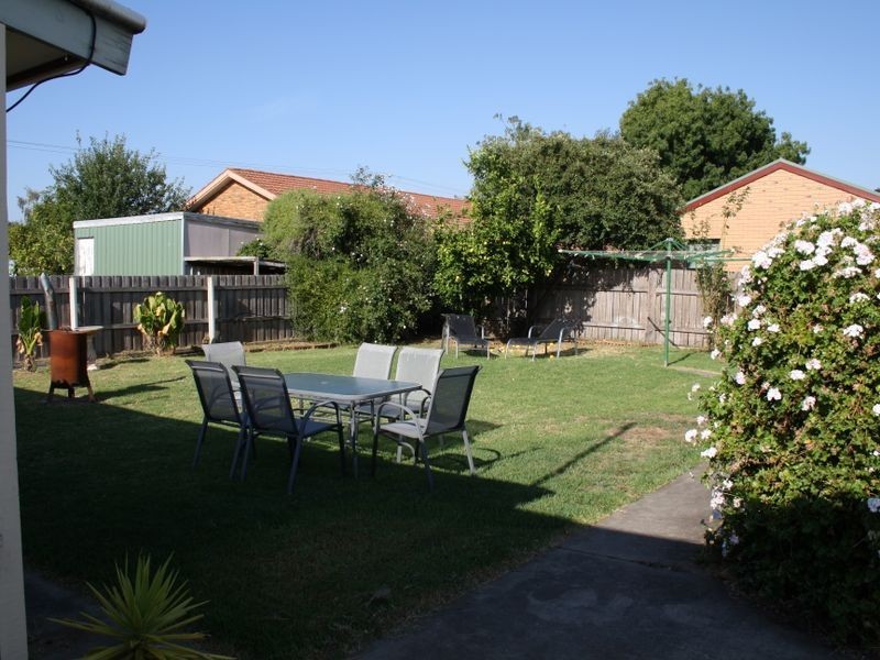 8 Mckean Street, Bairnsdale VIC 3875