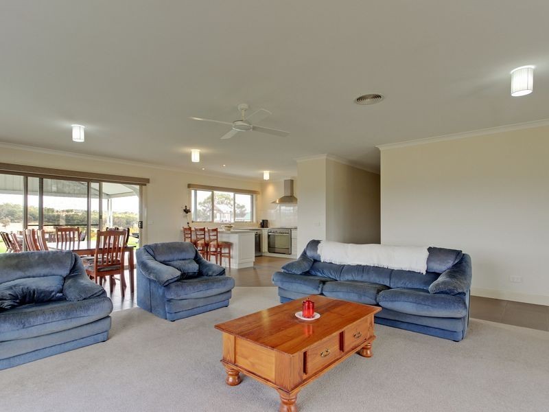 28 Brightside Drive, Bairnsdale VIC 3875