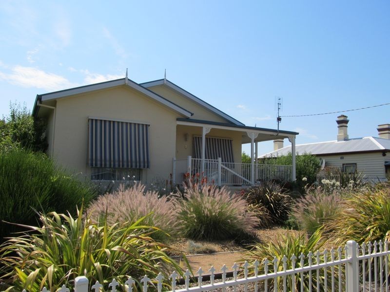 4 Besley Street, Bruthen VIC 3885