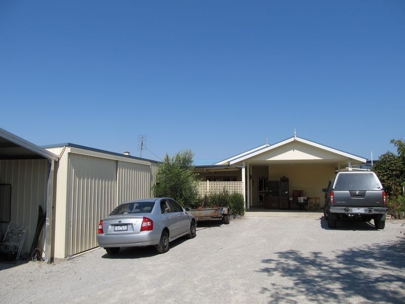 4 Besley Street, Bruthen VIC 3885