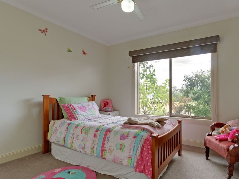 28 Brightside Drive, Bairnsdale VIC 3875